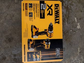 Dewalt Hammer Drill/ Impact Driver Combo Kit