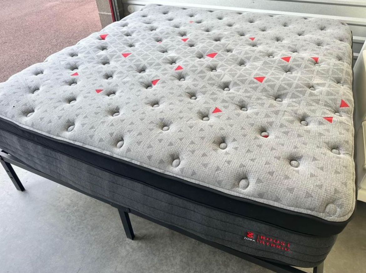 Zoma Boost King Hybrid Mattress