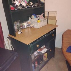 Hutch And Kitchen Table