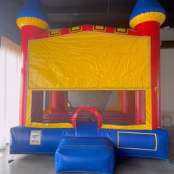 Bounce House / Brinca Brinca For Sale