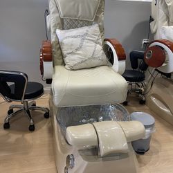 Salon Furniture & Equipment On Sale! 