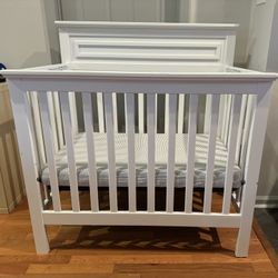 Mini Crib with Mattress