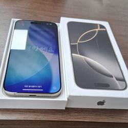 Titanium Apple Pro 128g (FLAWLESS CONDITION)