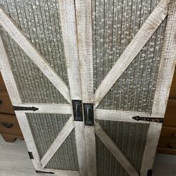 Barn door panels