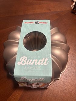 Brand New Bundt Cake Pan