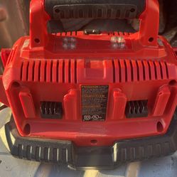 Milwaukee 6 Pack Charger