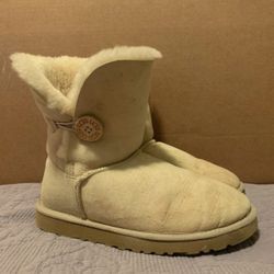 UGG boots shoes size 7 