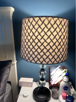 Table lamp