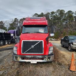 2007 Volvo Truck for Sale