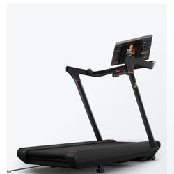 Peloton Tread