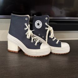 Converse Women’s Size 8 New