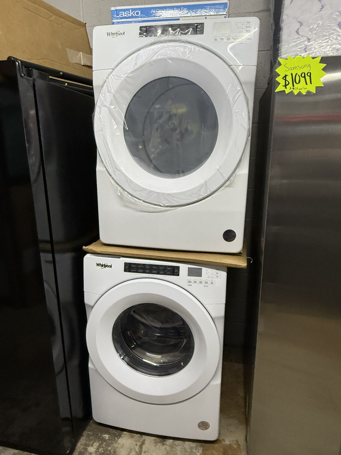 New White Whirlpool Washer and Dryer