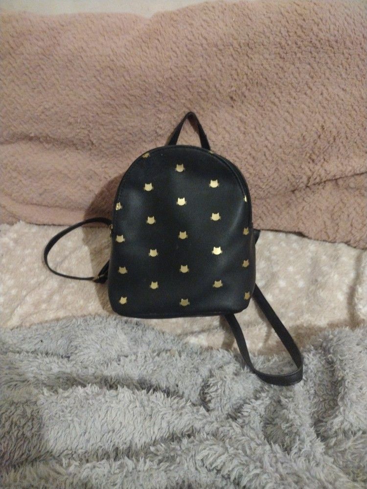 Small Black Cat Backpack