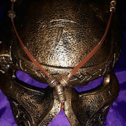 Predator Life-Size Replica Mask/Helmet