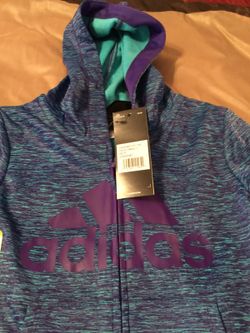 GIRLS SIZE 5 SWEATSUIT. NEW