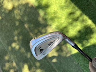 Titleist DCI 962 2-iron $35