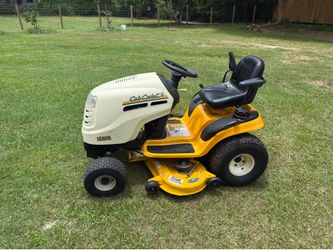 Cub Cadet LT1045 Riding Mower 2015 ( 522hrs )