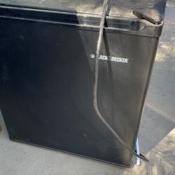 Mini Fridge 