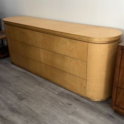 Large Dresser - 80L 18W 30.75H