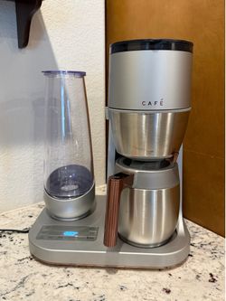 Café Specialty Grind and Brew Coffee Maker with Thermal Carafe