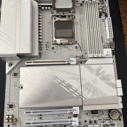 Gigabyte Aorus Elite Ice B850