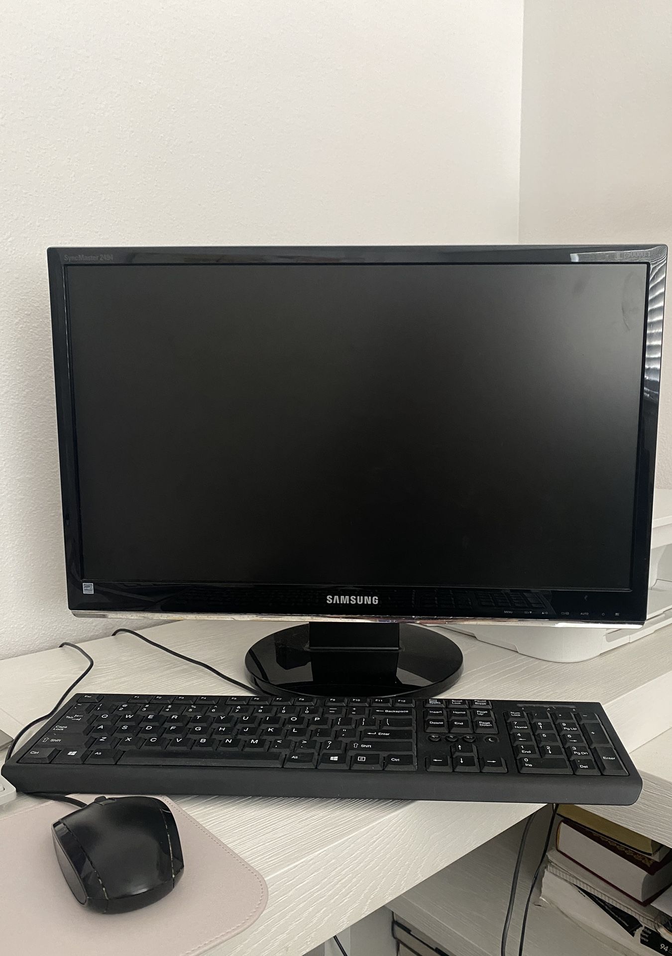 samsung computer monitor, computer, keyboard, mouse, speakers