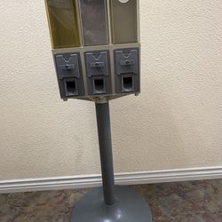 Vendstar 3000 Commercial Bulk Vending Machine With Stand