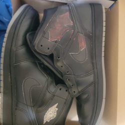 Nike Shoes Need Gone Make Offer