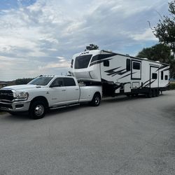 2022 Forest River XLR Nitro 407 5th Wheel