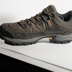New Columbia Hiking / Trail Shoes – Men's – Never Worn