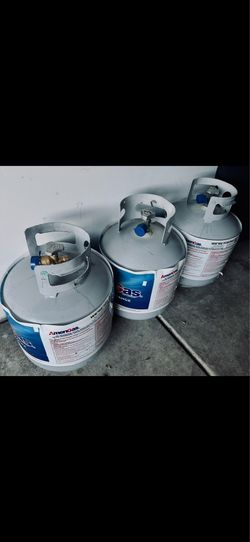Full Propane Tanks