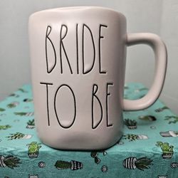Rae Dunn LL "BRIDE TO BE" Light Pink Ceramic Coffee/Tea MUG, Wedding, 16oz, EUC