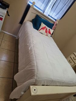 Twin bed and mattress