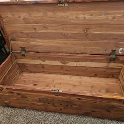 Cedar Blanket Chest