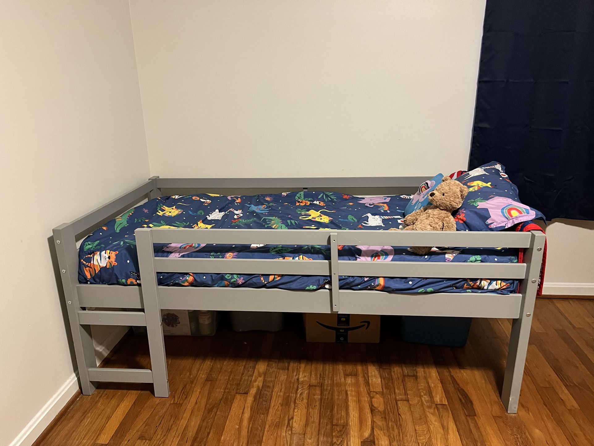Twin Size Kids Bed