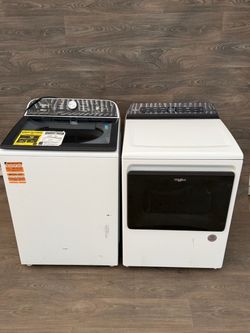 Whirlpool washer and dryer laundry