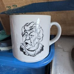 Vintage Where’s the Beef Coffee Mug  And Starbucks Zoo Animals 