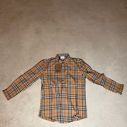 Burberry Button Up