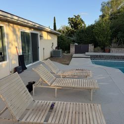 Pool Lounge Chairs 