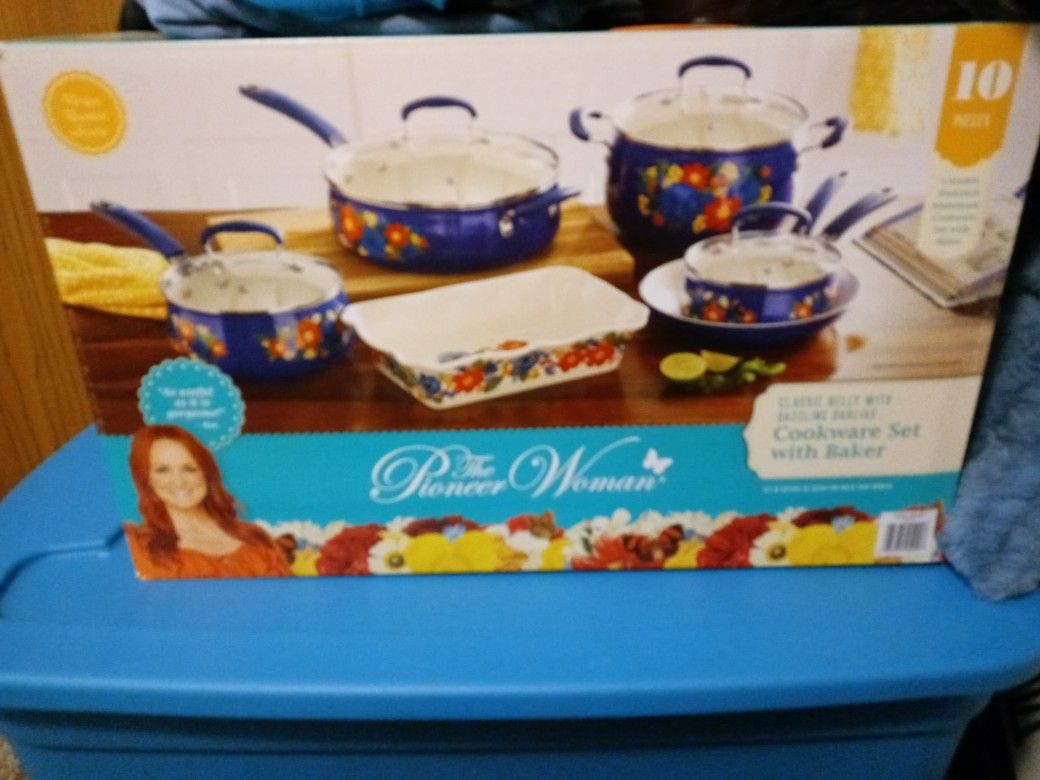 Pioneer Woman Pan Set