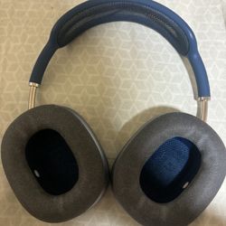 Blue Airpod Maxes Used