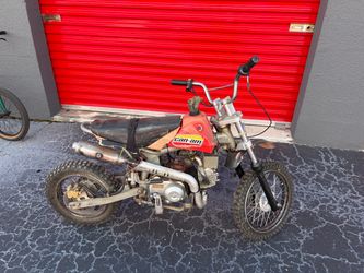 Pit bike