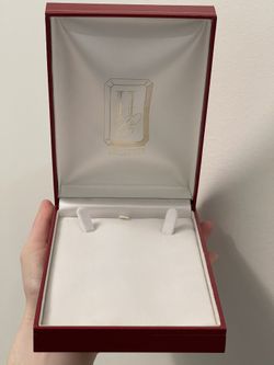 Jewelry necklace box