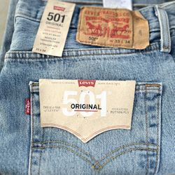 Levi’s 