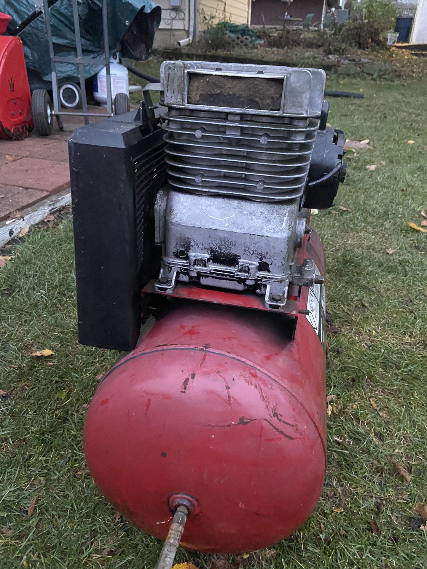 Air compressor