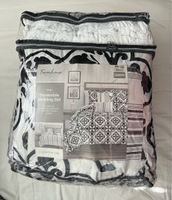 Queen Comforter Set