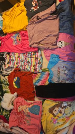 Bag of girl's clothes