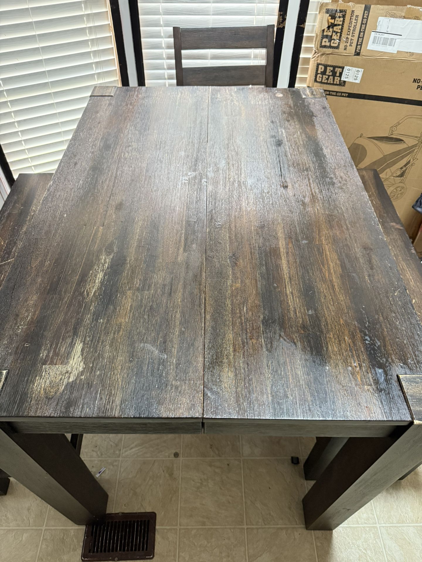 Wooden Expansible Dining Table