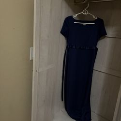 Women’s Size 2 EVMCO Choir Dress