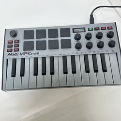 Skai Professional Mpk Mini